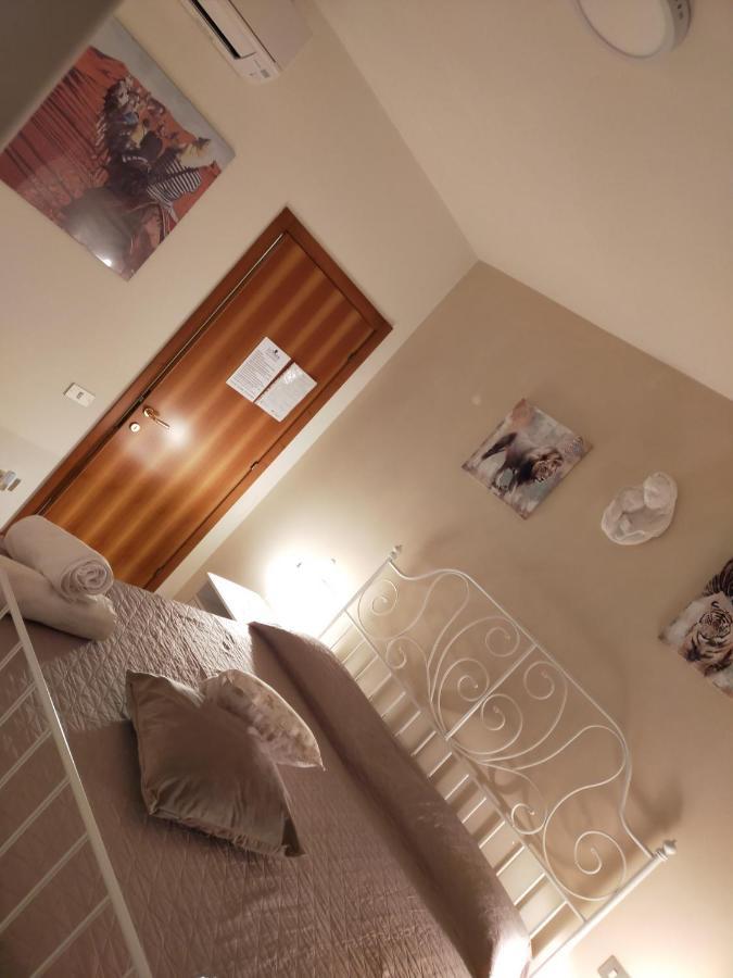 Affittacamere Lo Scoiattolo Di Mannocchi Lorella Porto SantʼElpidio Exteriér fotografie