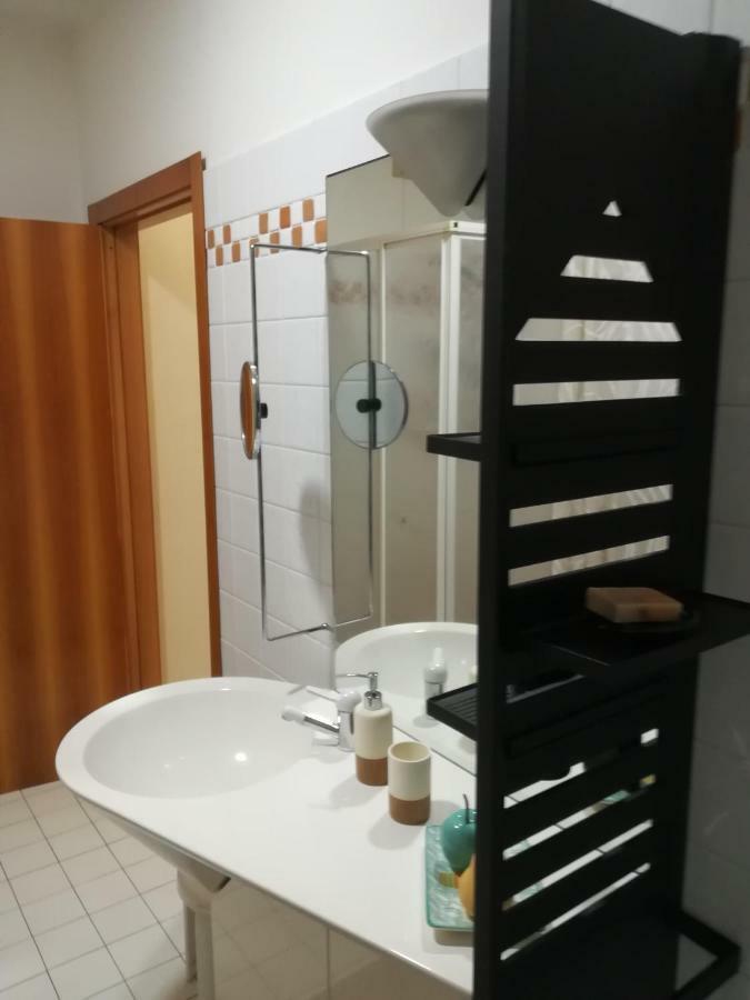 Affittacamere Lo Scoiattolo Di Mannocchi Lorella Porto SantʼElpidio Exteriér fotografie